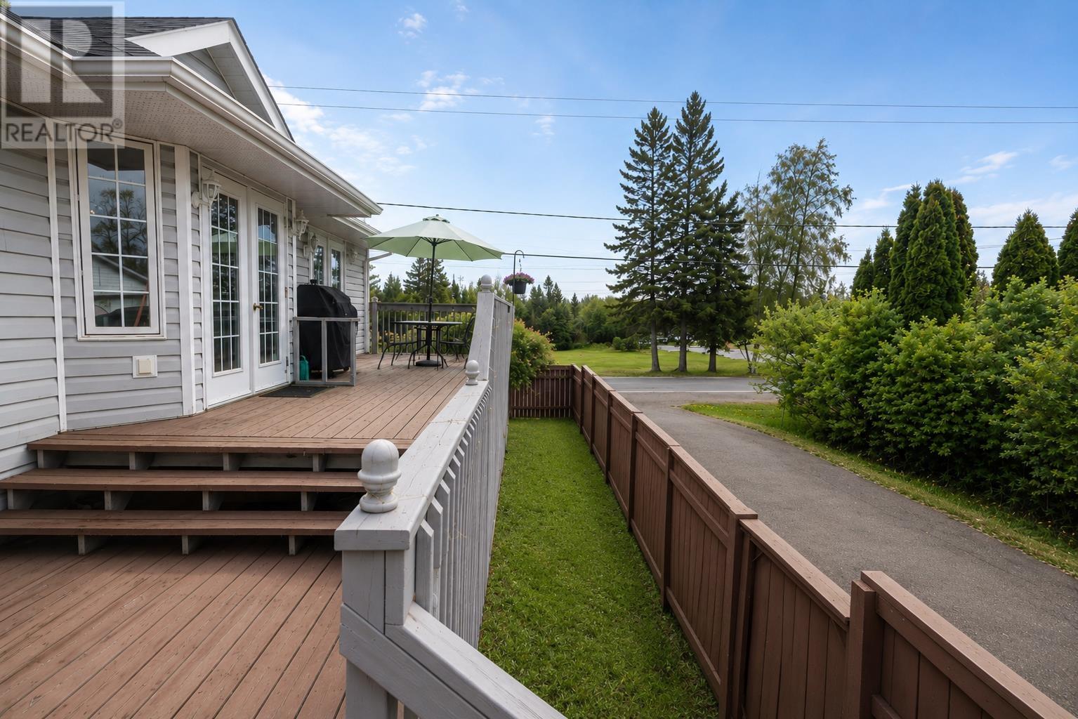 401 Tuscany Dr, Thunder Bay, Ontario  P7G 1B7 - Photo 41 - TB2601435