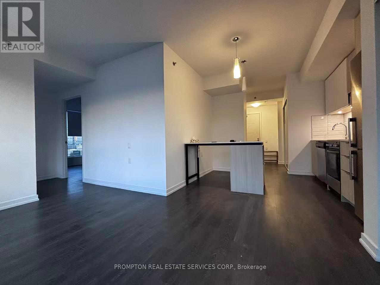 906 - 203 COLLEGE STREET, Toronto, Ontario