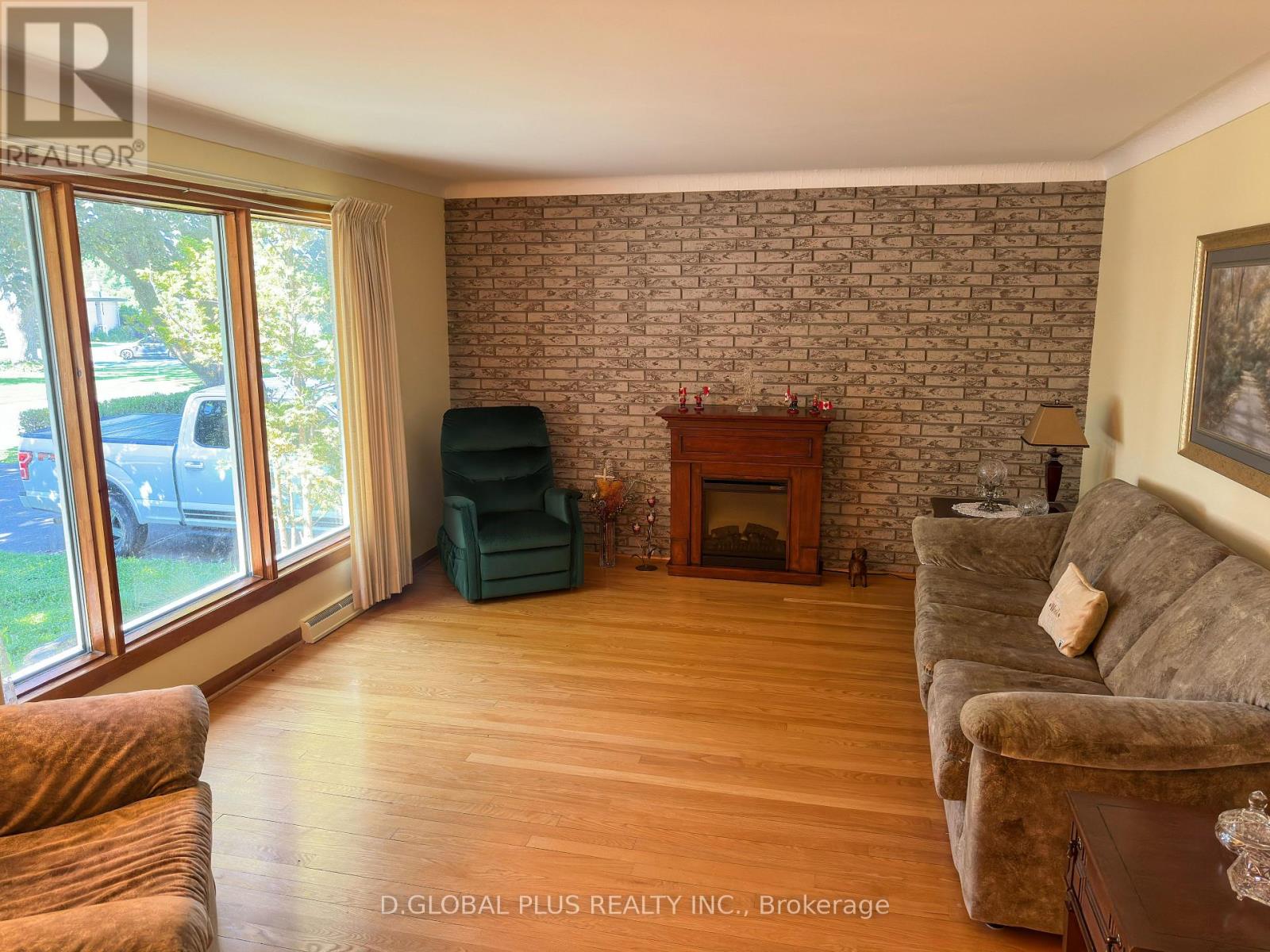 438 Beach Avenue, Cornwall, Ontario  K6H 5P1 - Photo 4 - X12822678