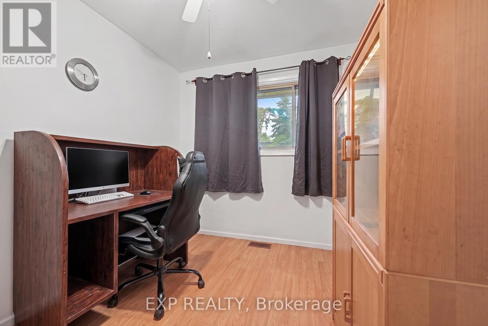 685 Crystal Street, Ottawa, Ontario  K1K 2G1 - Photo 11 - X13423838