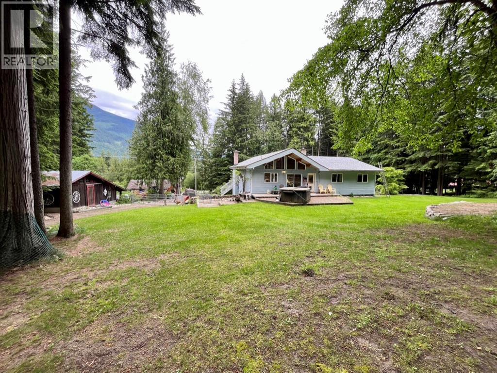 8254 Procter East Road, Procter, British Columbia V1L 0B6 - Photo 20 - 10390125