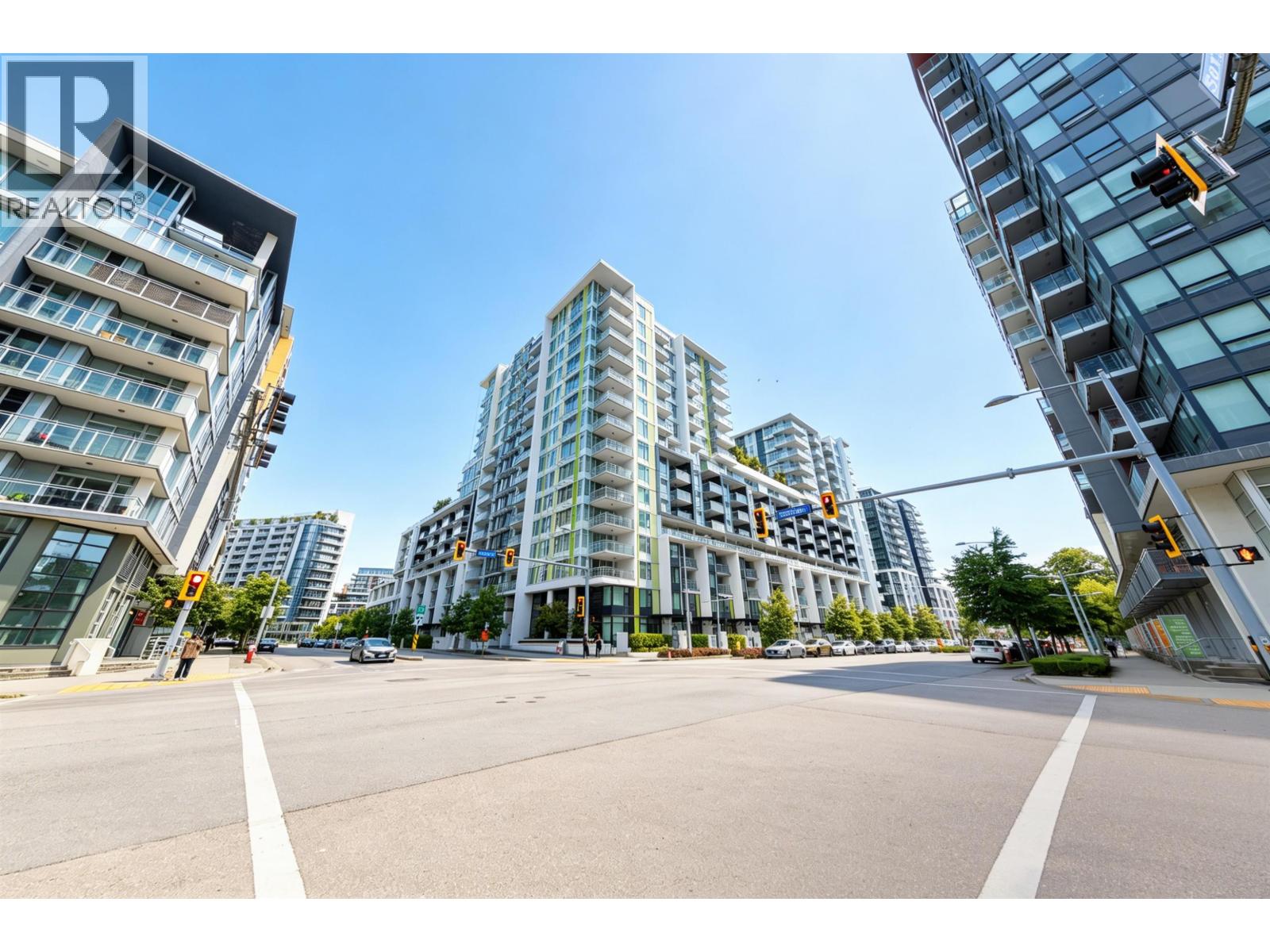 704 8699 E HAZELBRIDGE WAY, Richmond, British Columbia