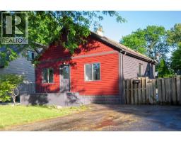 629 STANLEY, Windsor, Ontario