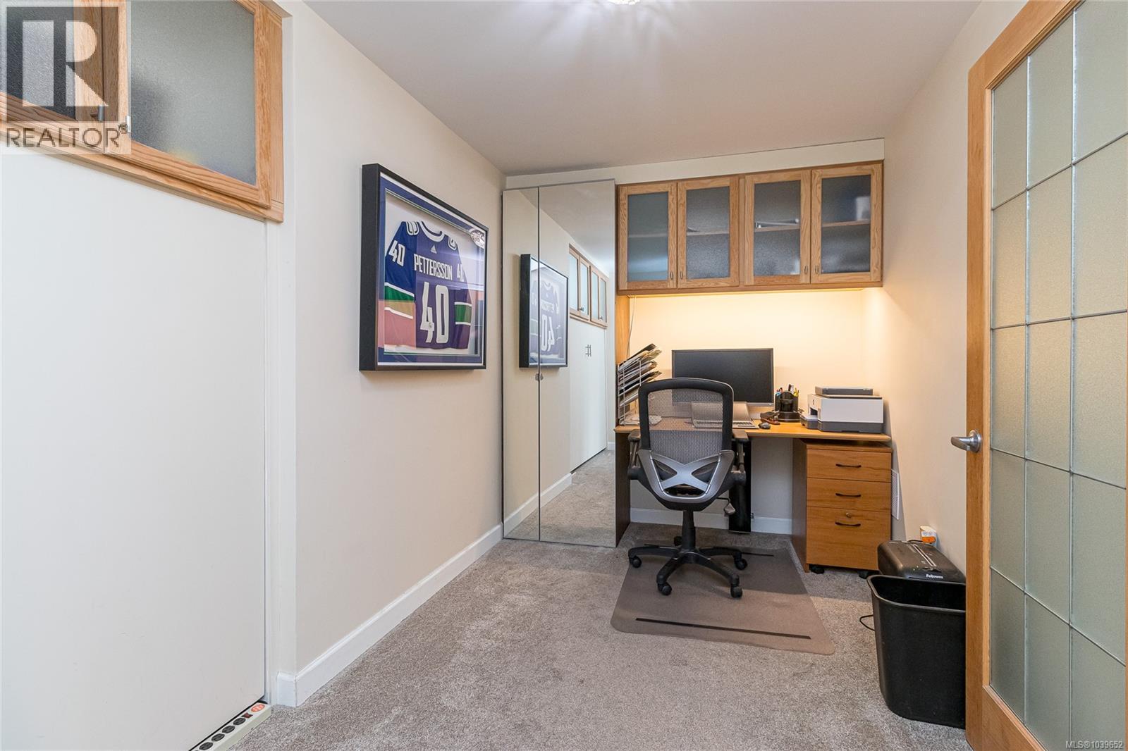 110 1680 Poplar Ave, Saanich, British Columbia V8P 4K7 - Photo 28 - 1039652