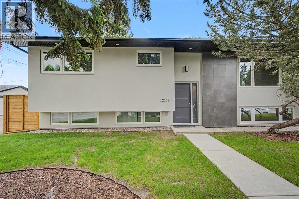 12108 Lake Waterton Way SE, Calgary, Alberta  T2J 2M4 - Photo 2 - A2318605