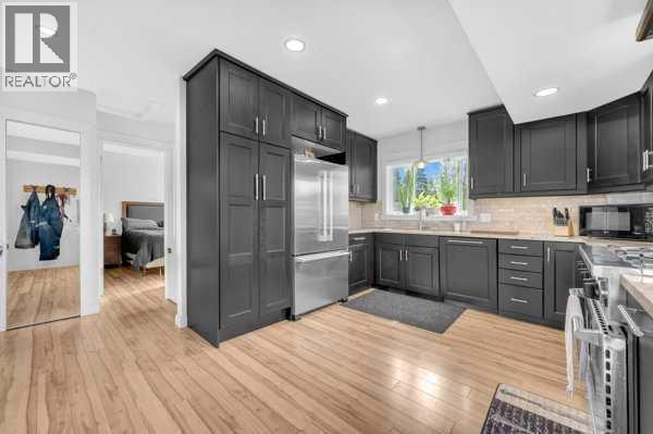 3143 45 Street SW, Calgary, Alberta  T3E 3T7 - Photo 10 - A2314319