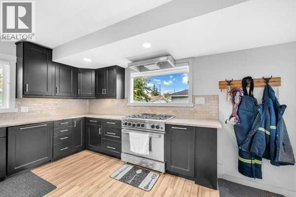 3143 45 Street SW, Calgary, Alberta  T3E 3T7 - Photo 8 - A2314319