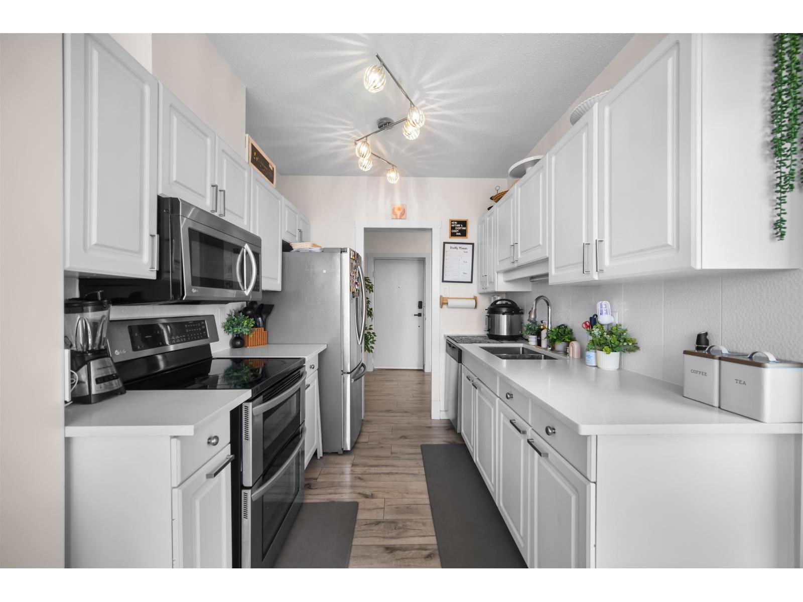 Ph4 14820 104 Avenue, Surrey, British Columbia  V3R 0V9 - Photo 14 - R3129975