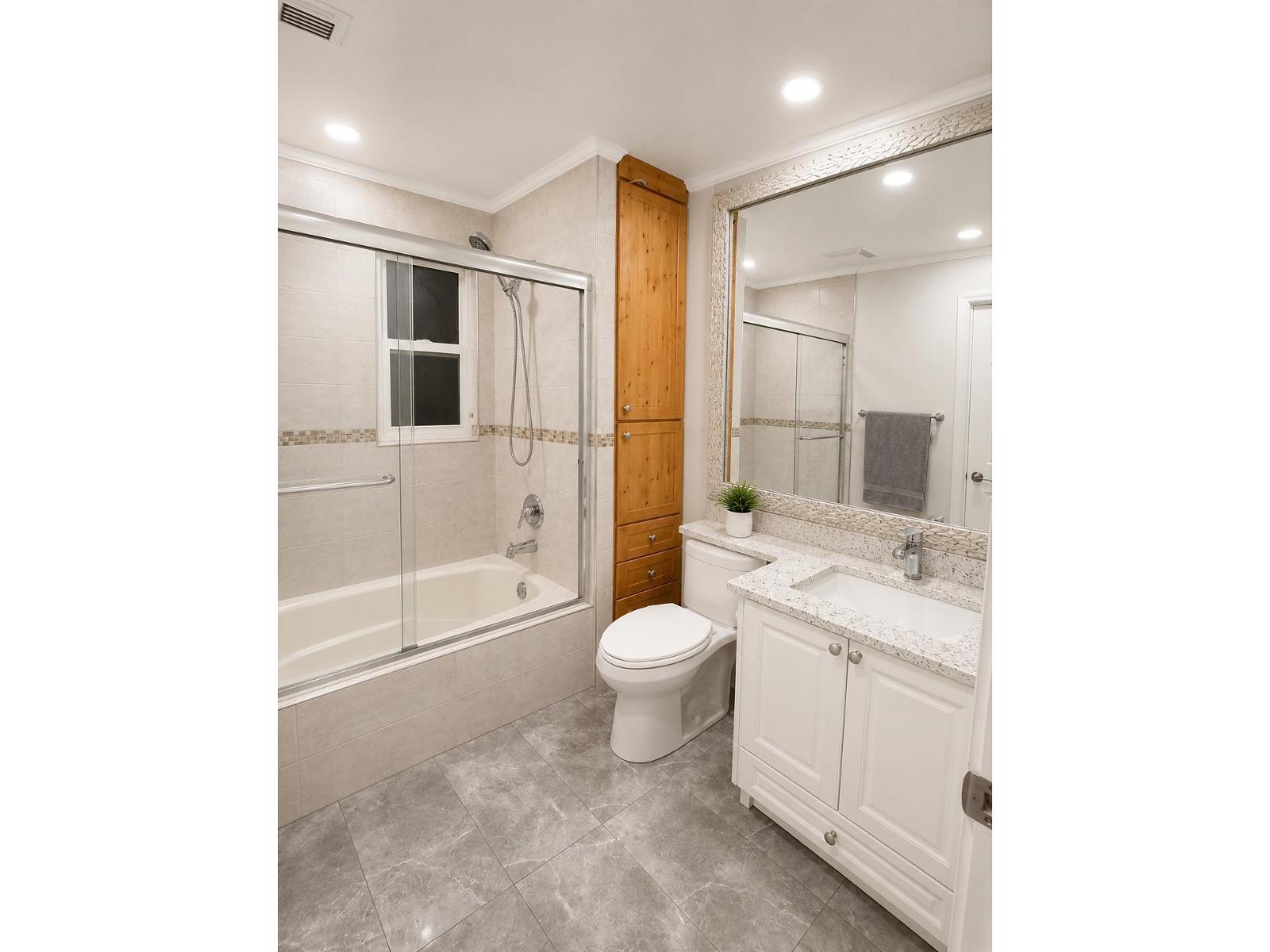 8173 112 Street, Delta, British Columbia  V4C 4W4 - Photo 2 - R3134461