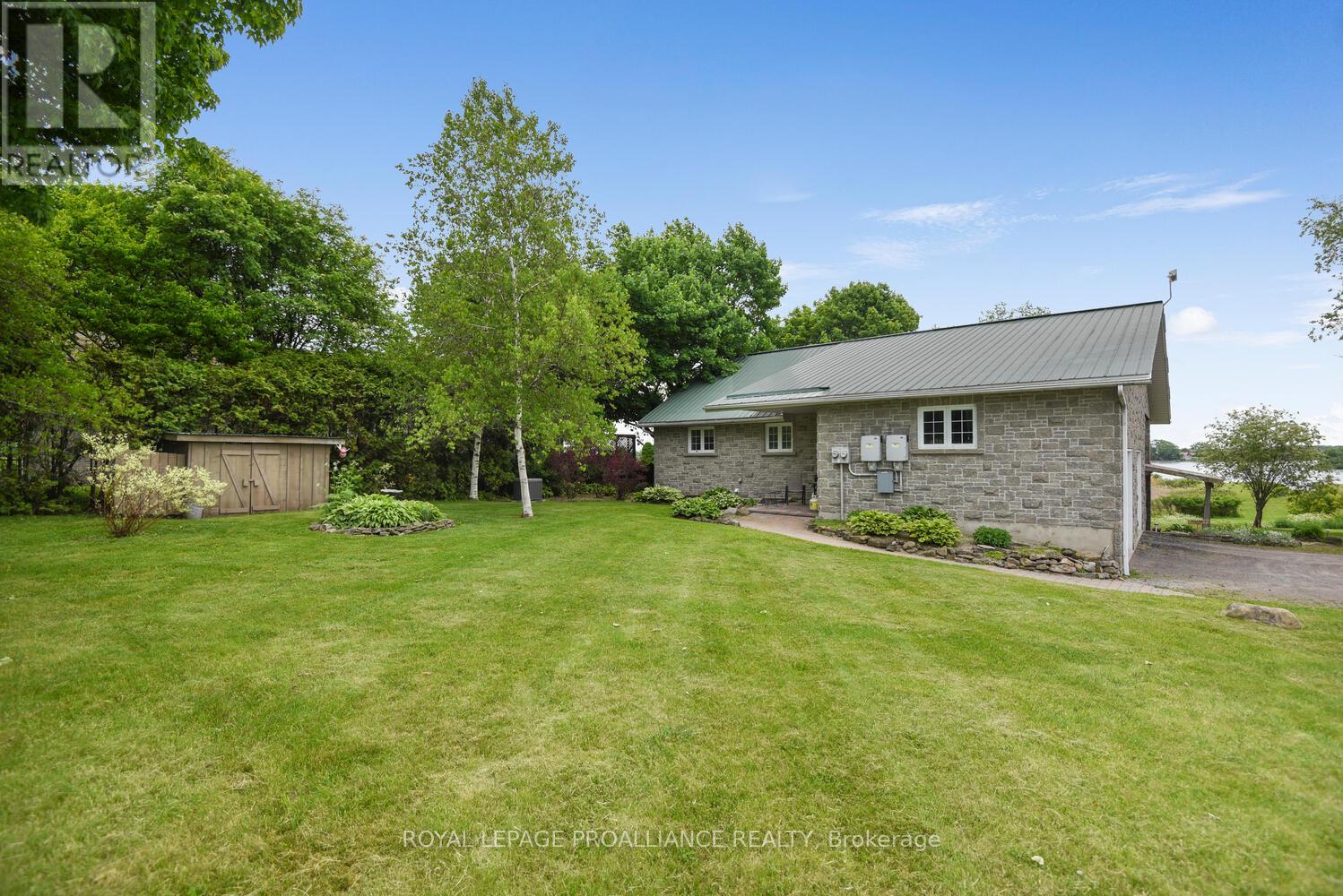 2111 County Road 2 Road E, Edwardsburgh/cardinal, Ontario  K0E 1T1 - Photo 2 - X13226104