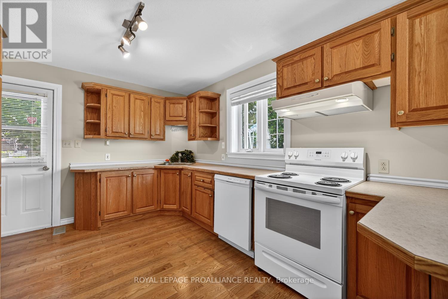 2111 County Road 2 Road E, Edwardsburgh/cardinal, Ontario  K0E 1T1 - Photo 36 - X13226104
