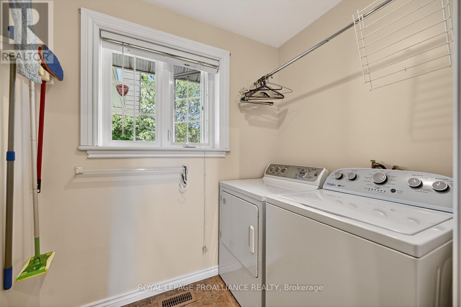 2111 County Road 2 Road E, Edwardsburgh/cardinal, Ontario  K0E 1T1 - Photo 40 - X13226104