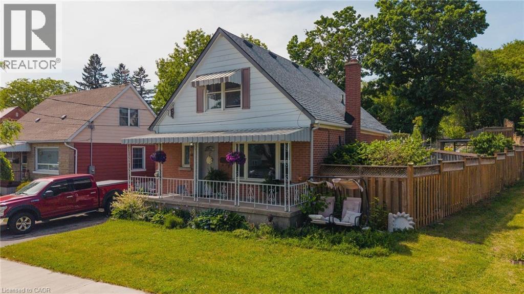61 HILLVIEW Street, Kitchener, Ontario