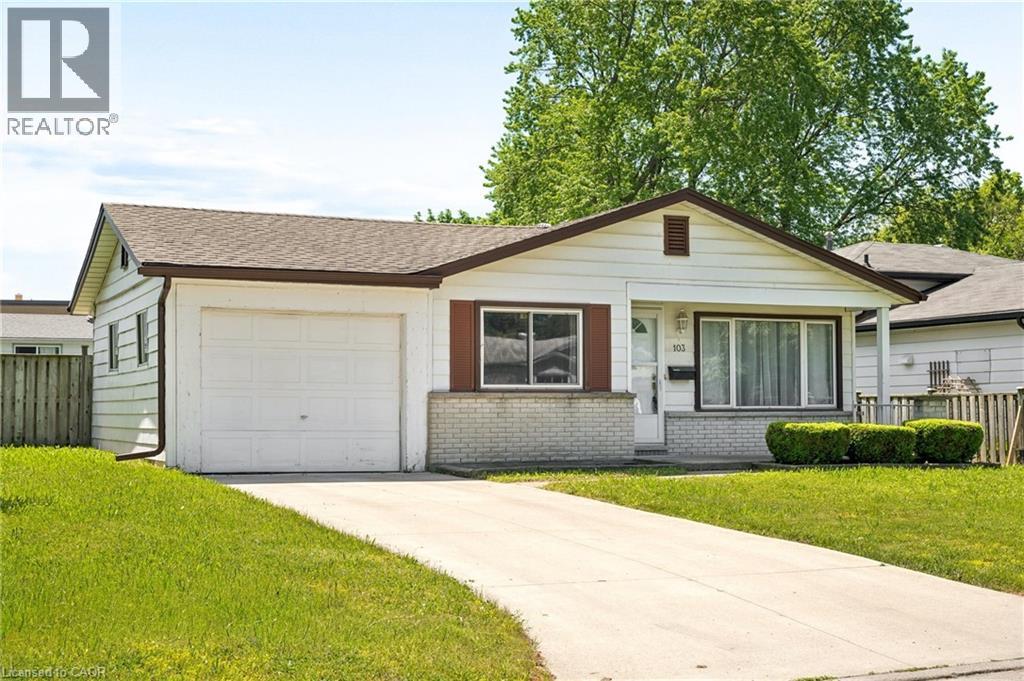 103 BELWOOD Crescent, Kitchener, Ontario