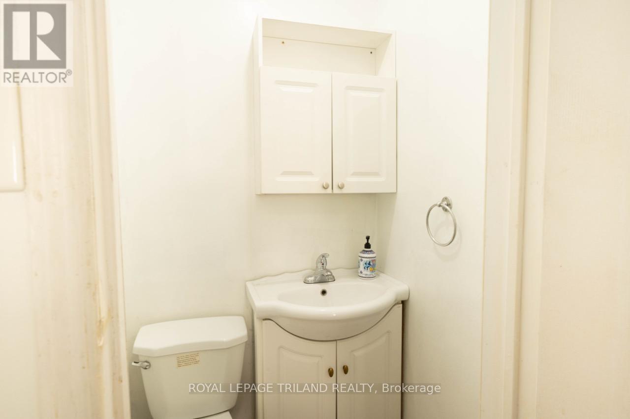 225 Wellington Street, London East, Ontario  N6B 2L2 - Photo 30 - X13423954