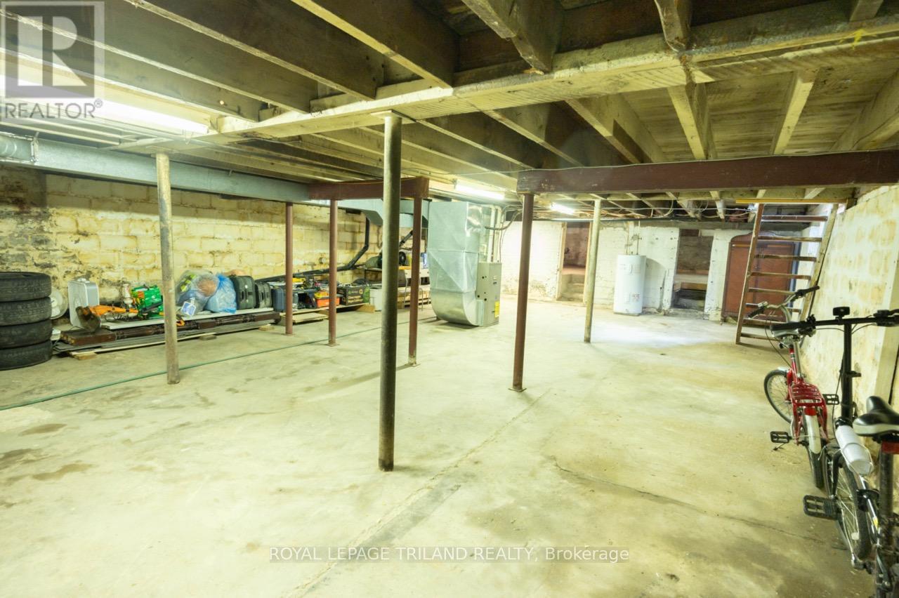 225 Wellington Street, London East, Ontario  N6B 2L2 - Photo 32 - X13423954