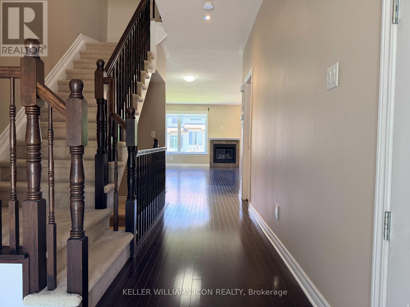 871 Fletcher Circle, Ottawa, Ontario  K2T 0B8 - Photo 2 - X13423906