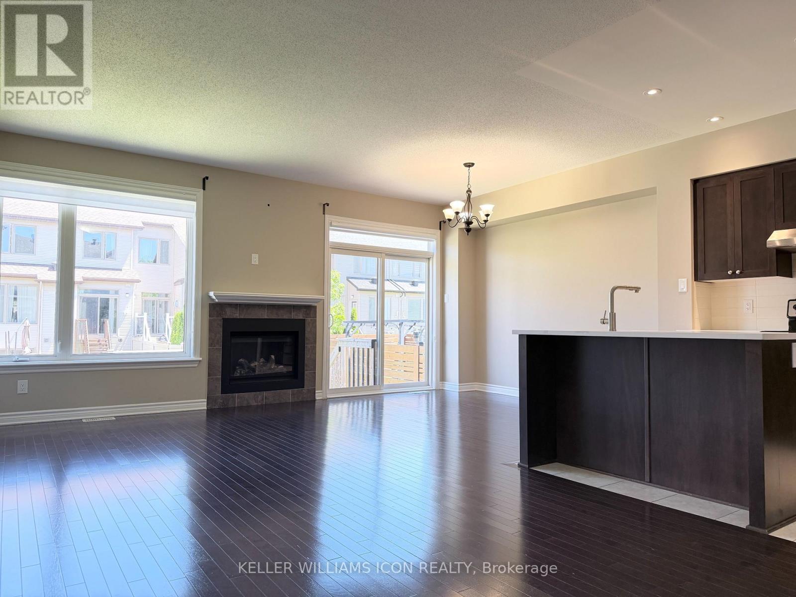 871 Fletcher Circle, Ottawa, Ontario  K2T 0B8 - Photo 5 - X13423906