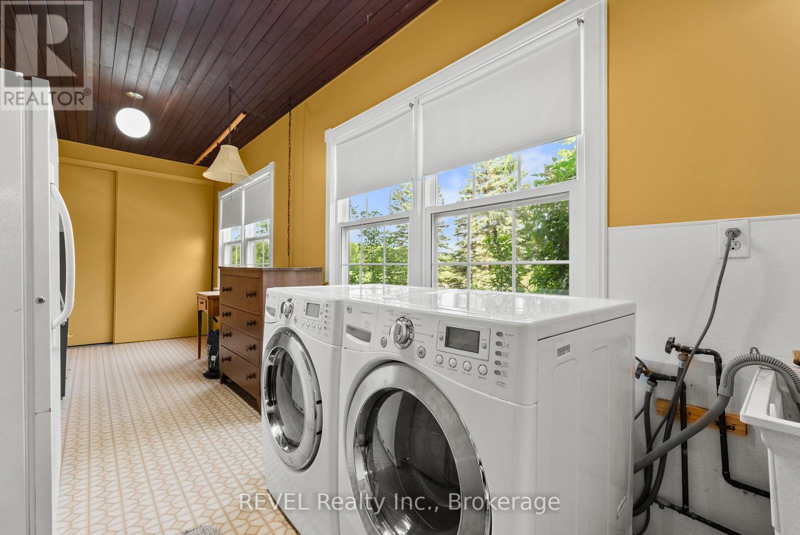 10111 Mcleod Road, Niagara Falls, Ontario  L2H 0Z5 - Photo 16 - X13423896