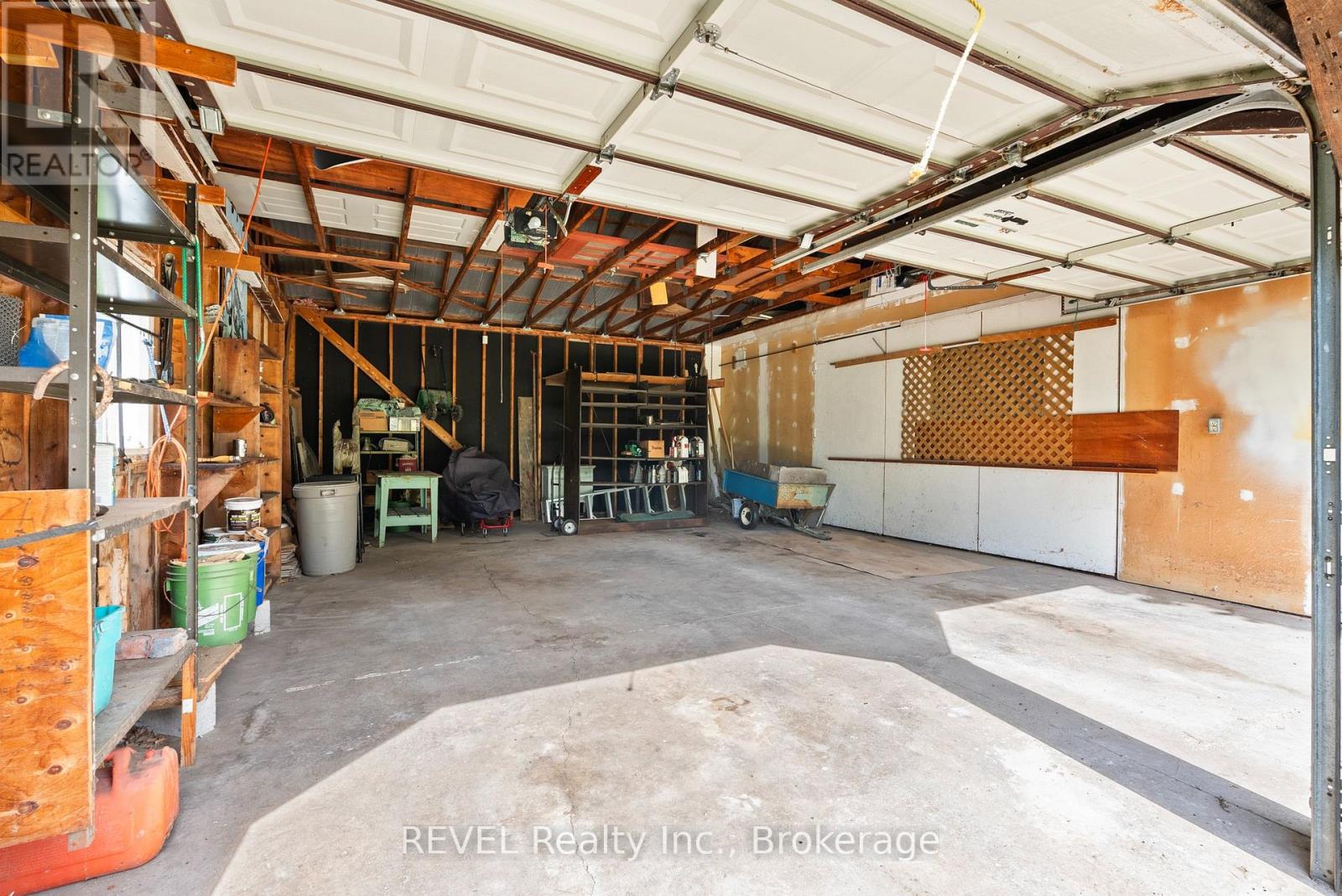 10111 Mcleod Road, Niagara Falls, Ontario  L2H 0Z5 - Photo 25 - X13423896