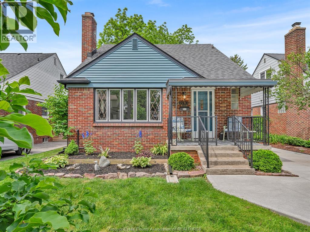 2283 Gladstone Avenue, Windsor, Ontario  N8W 2N8 - Photo 2 - 26013515