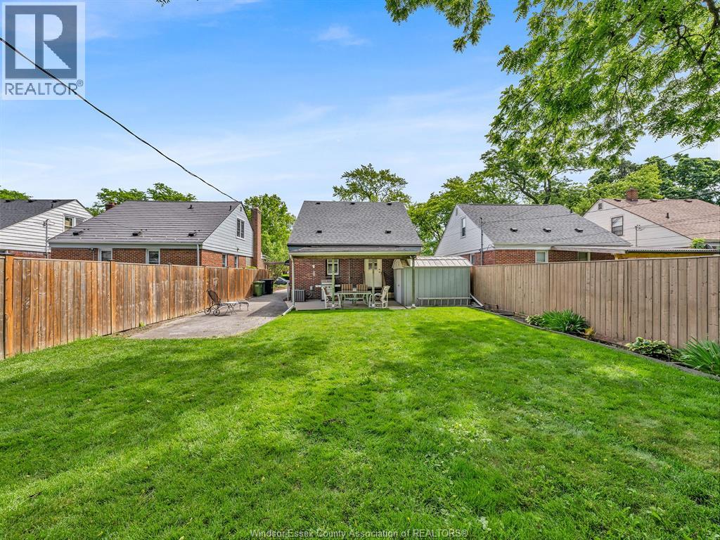 2283 Gladstone Avenue, Windsor, Ontario  N8W 2N8 - Photo 46 - 26013515