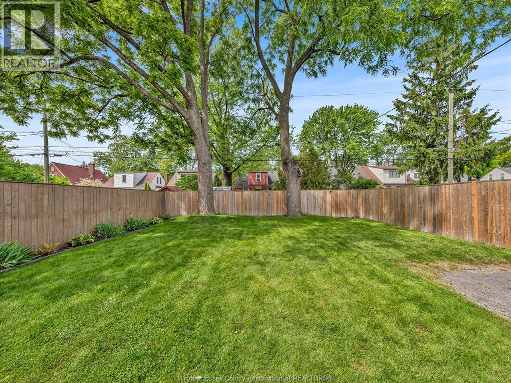 2283 Gladstone Avenue, Windsor, Ontario  N8W 2N8 - Photo 48 - 26013515