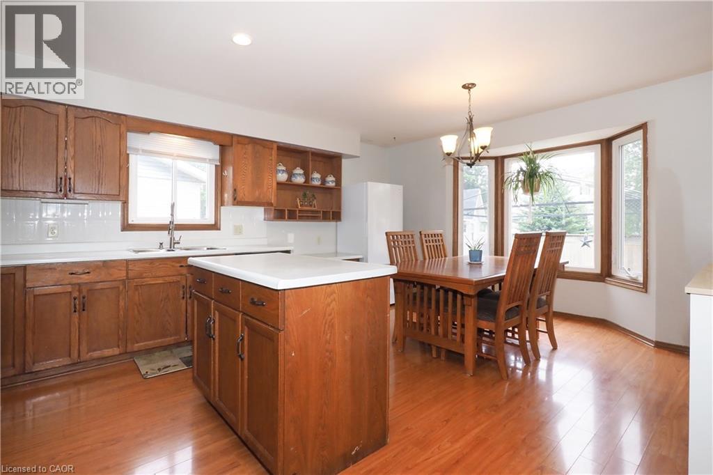 17 Ristau Crescent, Kitchener, Ontario  N2E 3A7 - Photo 13 - 40838230