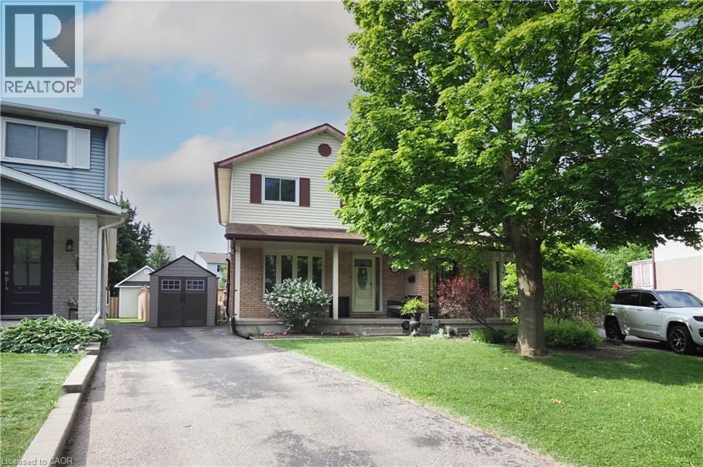 17 Ristau Crescent, Kitchener, Ontario  N2E 3A7 - Photo 2 - 40838230