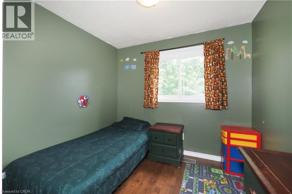 17 Ristau Crescent, Kitchener, Ontario  N2E 3A7 - Photo 28 - 40838230