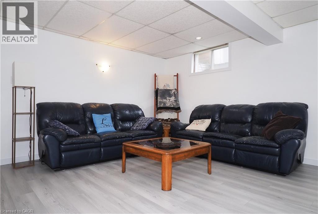 17 Ristau Crescent, Kitchener, Ontario  N2E 3A7 - Photo 34 - 40838230