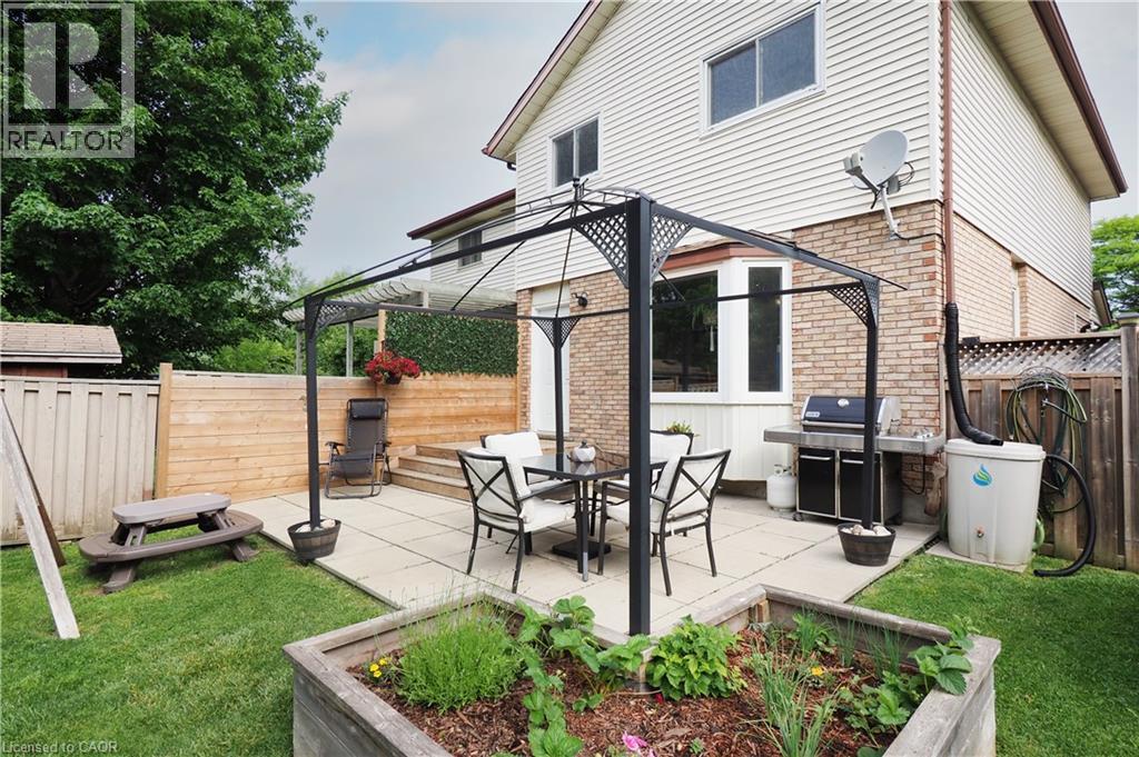 17 Ristau Crescent, Kitchener, Ontario  N2E 3A7 - Photo 41 - 40838230
