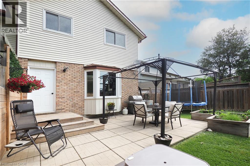 17 Ristau Crescent, Kitchener, Ontario  N2E 3A7 - Photo 42 - 40838230