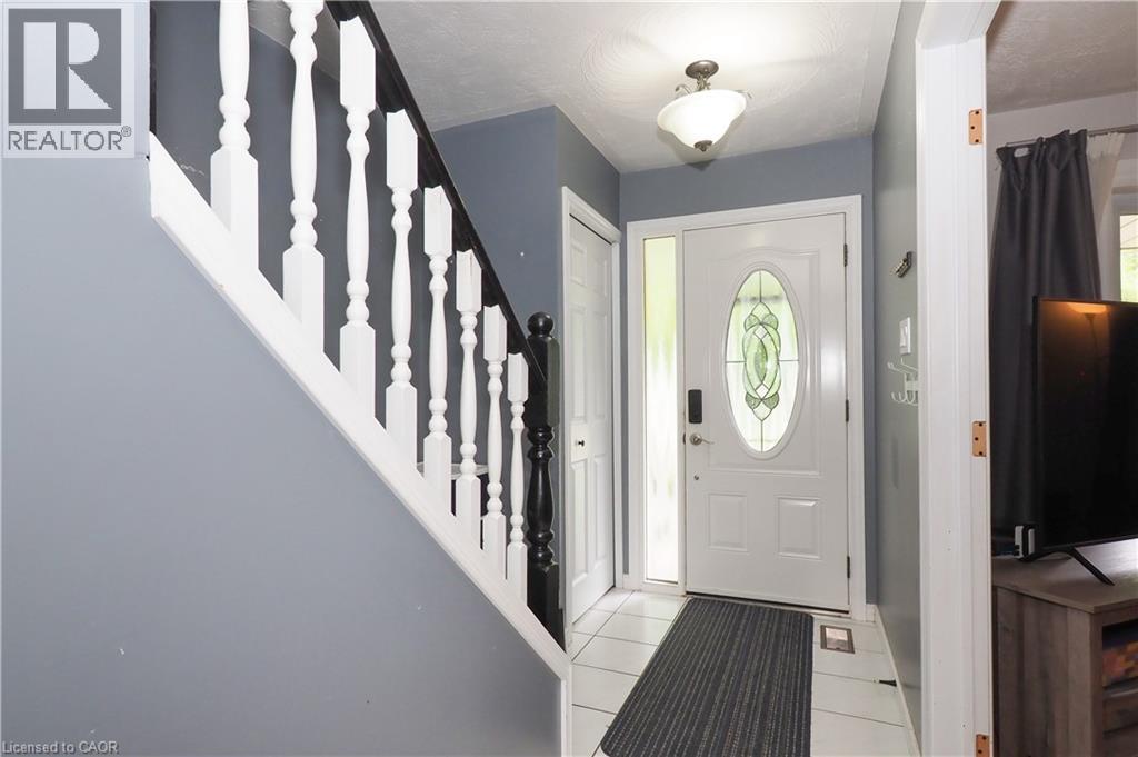17 Ristau Crescent, Kitchener, Ontario  N2E 3A7 - Photo 6 - 40838230