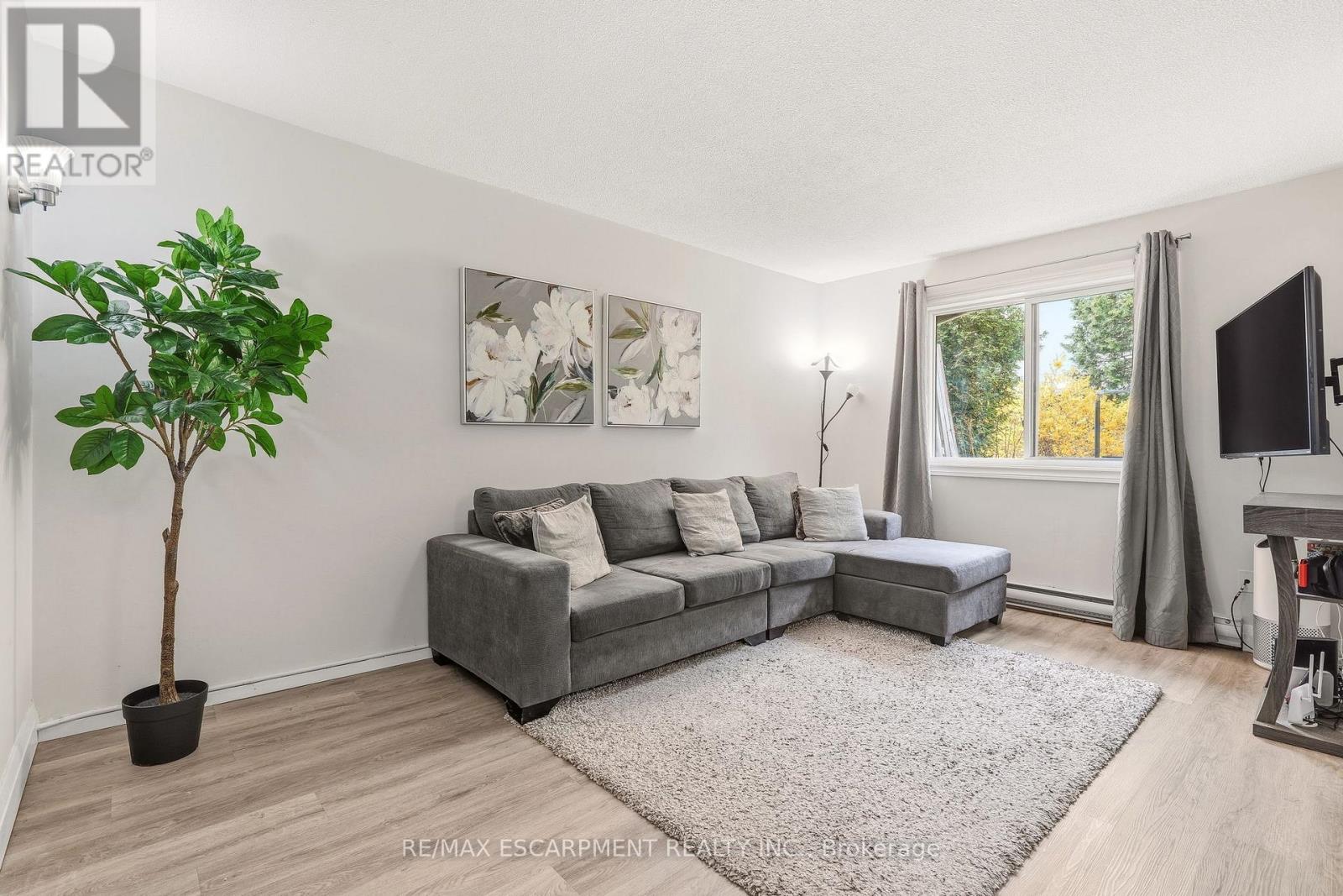 154 - 1066 Falgarwood Drive, Oakville, Ontario  L6H 2P3 - Photo 7 - W13107964