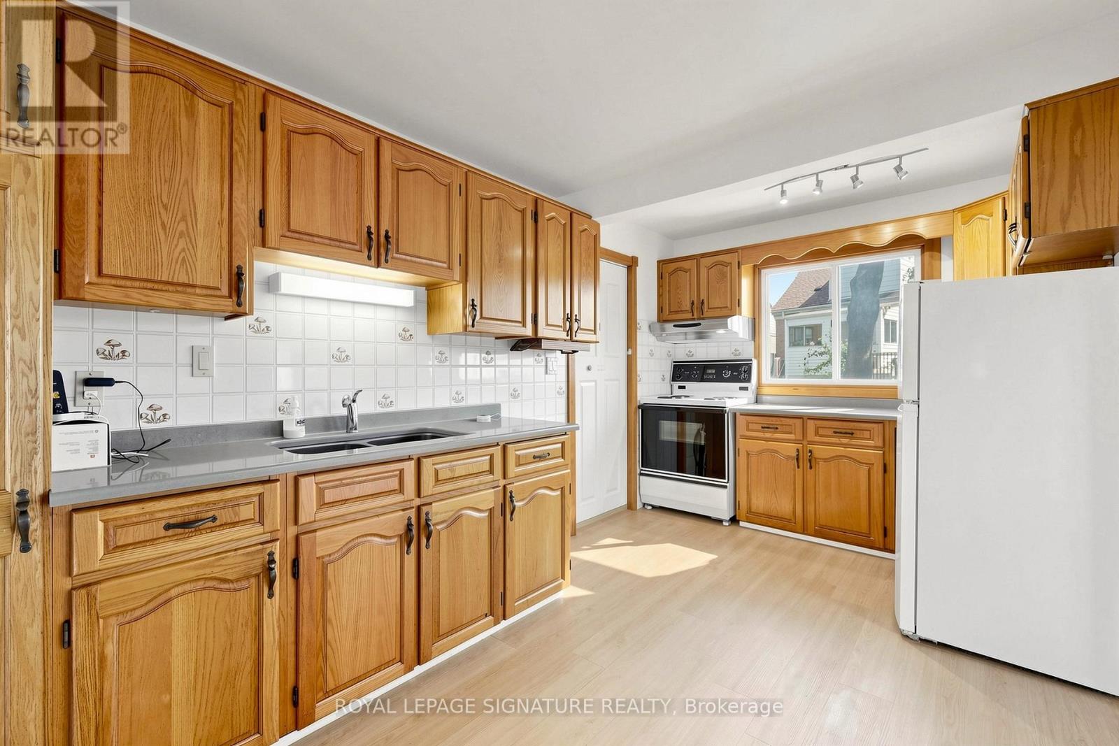 34 Lingarde Drive, Toronto, Ontario  M1R 1X6 - Photo 12 - E13423910