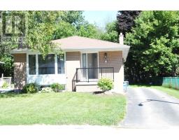 66 COLLINS CRESCENT, Aurora, Ontario