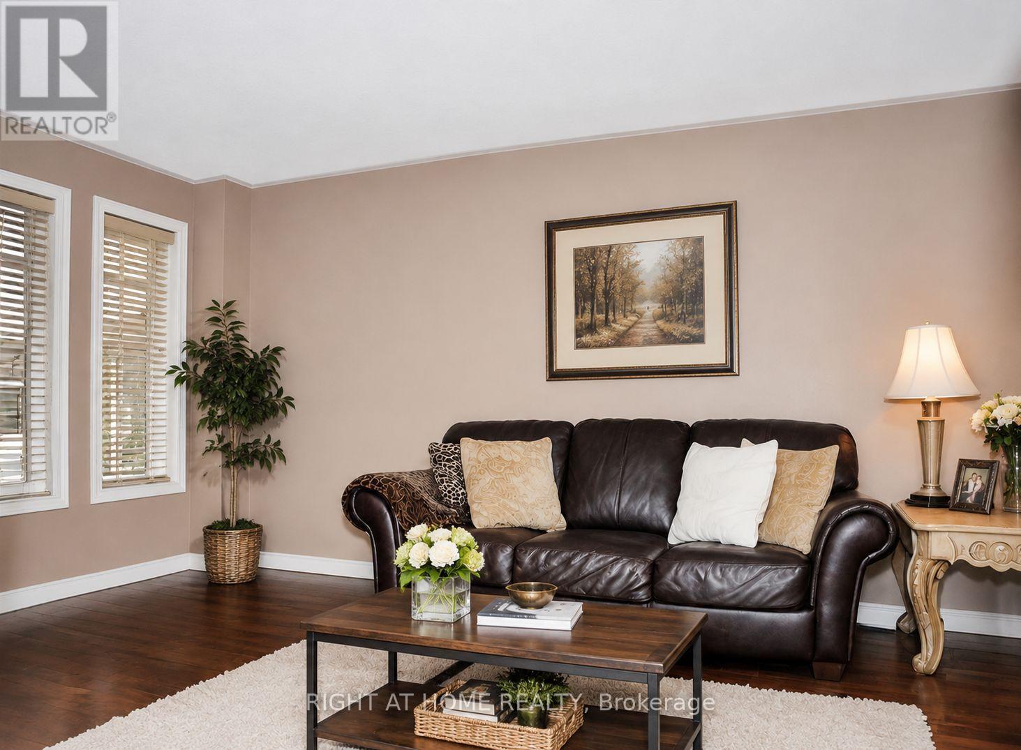 7 Michael Crescent, Barrie, Ontario  L4M 6Y9 - Photo 8 - S13423992