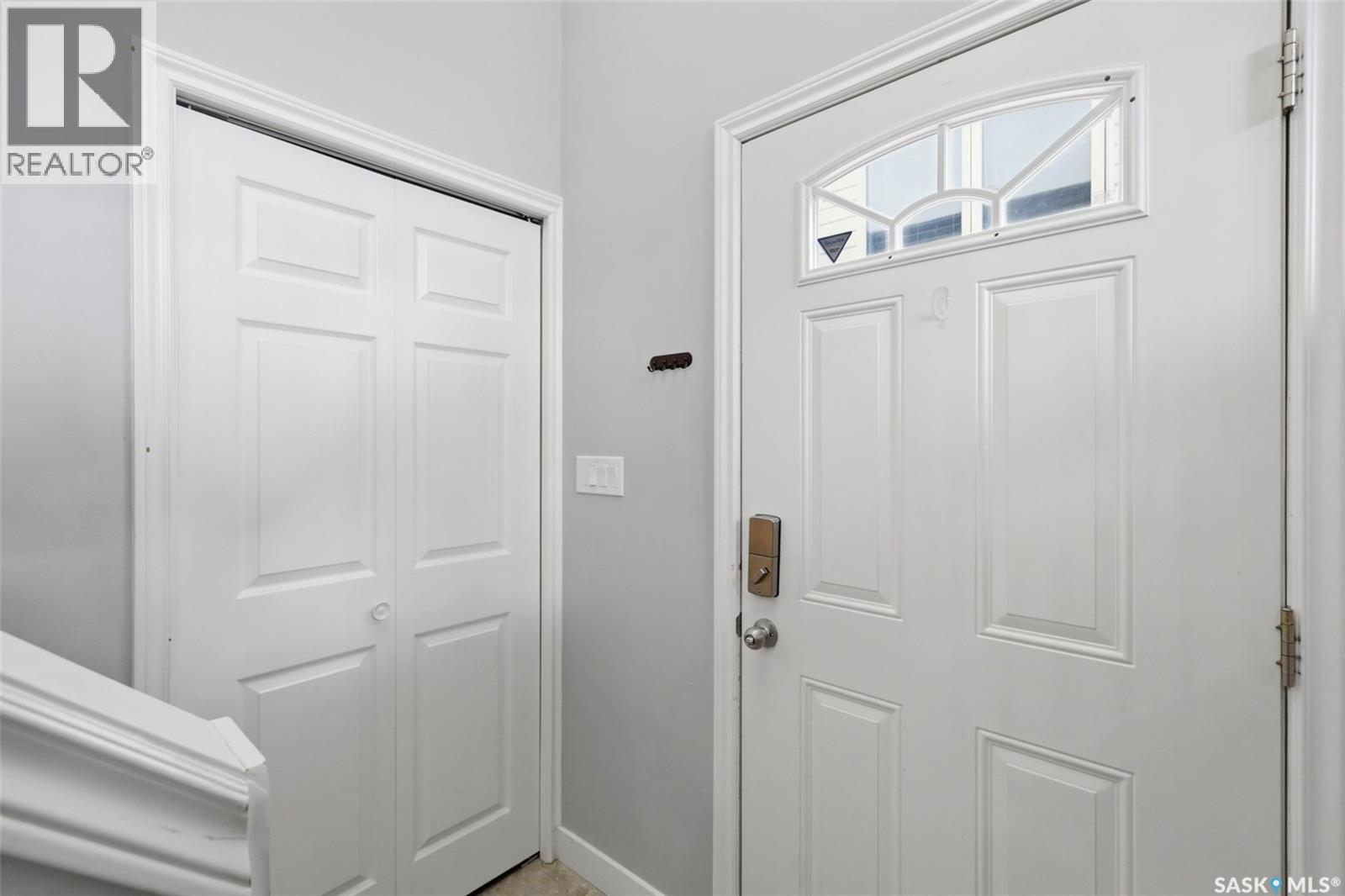 1521 Laura Avenue, Saskatoon, Saskatchewan  S7N 2R8 - Photo 3 - SK038652
