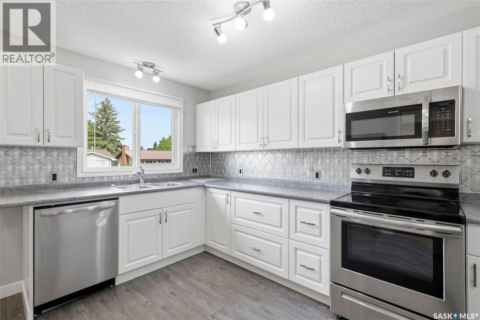 1521 Laura Avenue, Saskatoon, Saskatchewan  S7N 2R8 - Photo 9 - SK038652