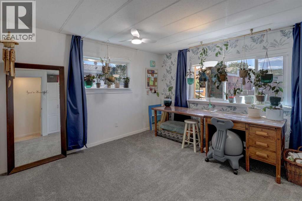 40, 3223 83 Street NW, Calgary, Alberta  T3B 5M8 - Photo 13 - A2297873
