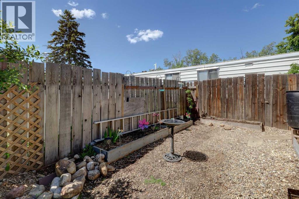 40, 3223 83 Street NW, Calgary, Alberta  T3B 5M8 - Photo 33 - A2297873