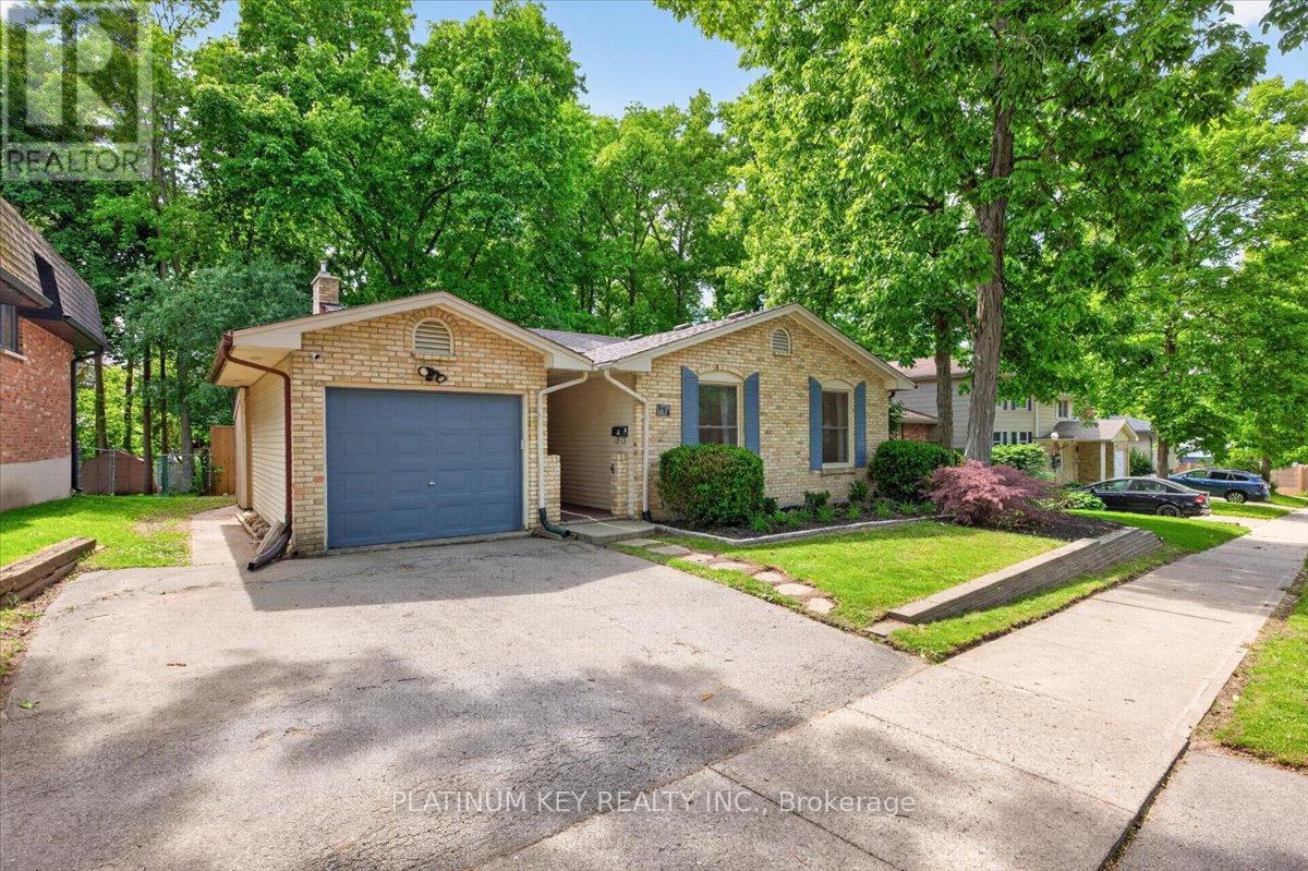176 Dearborn Avenue, London South, Ontario  N6K 2W7 - Photo 3 - X13424056