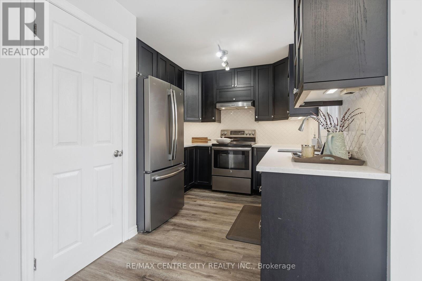 2 Stoneycreek Crescent, London North (North C), Ontario  N5X 3X4 - Photo 10 - X13424086