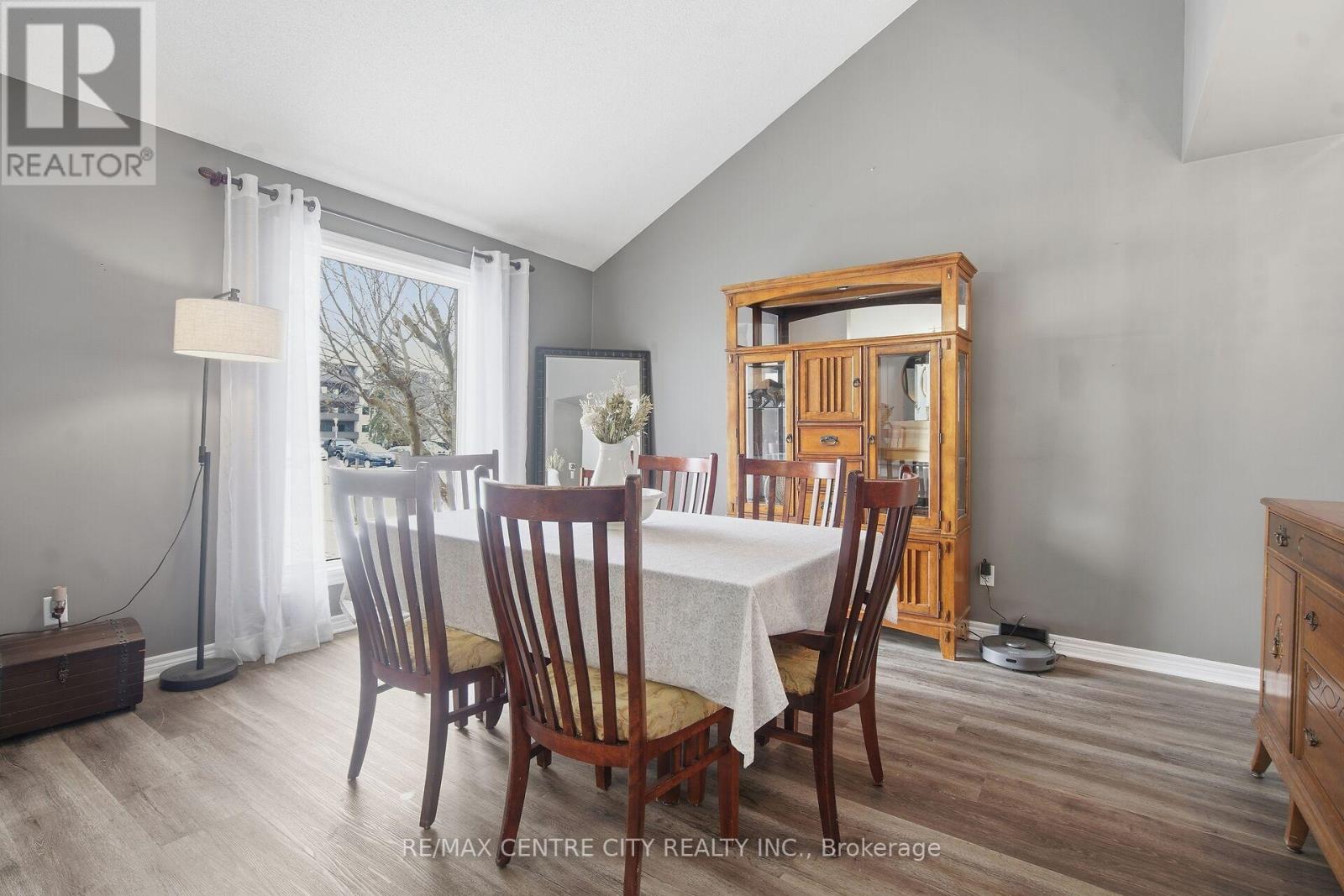 2 Stoneycreek Crescent, London North (North C), Ontario  N5X 3X4 - Photo 5 - X13424086