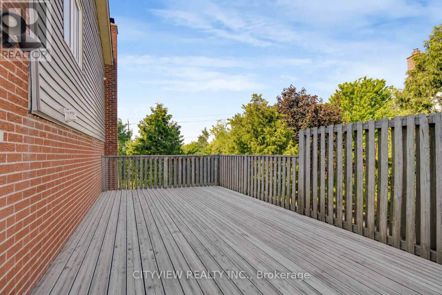 28 Foxacre Row, Brampton, Ontario  L6V 3P5 - Photo 21 - W12980422