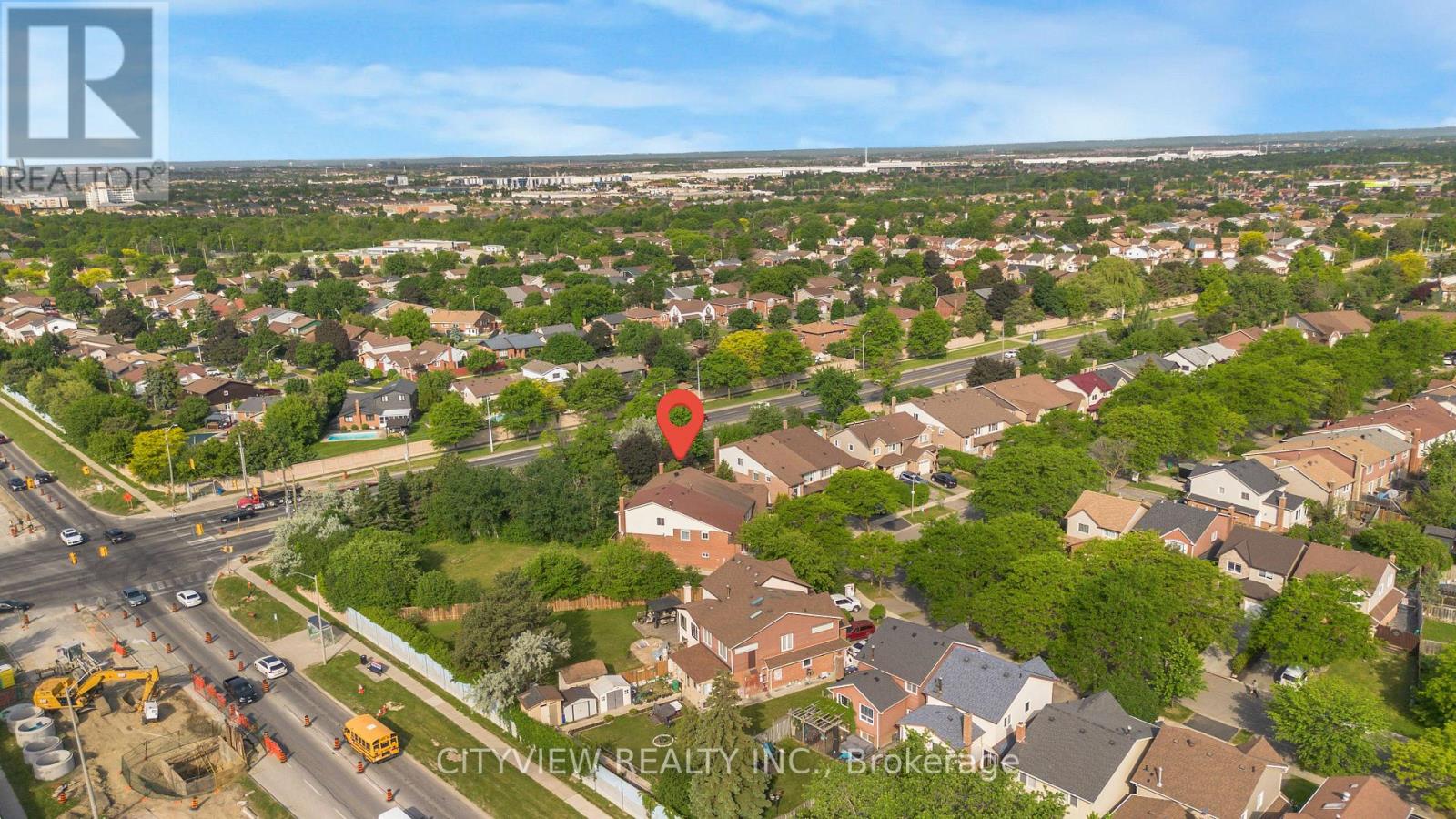 28 Foxacre Row, Brampton, Ontario  L6V 3P5 - Photo 3 - W12980422
