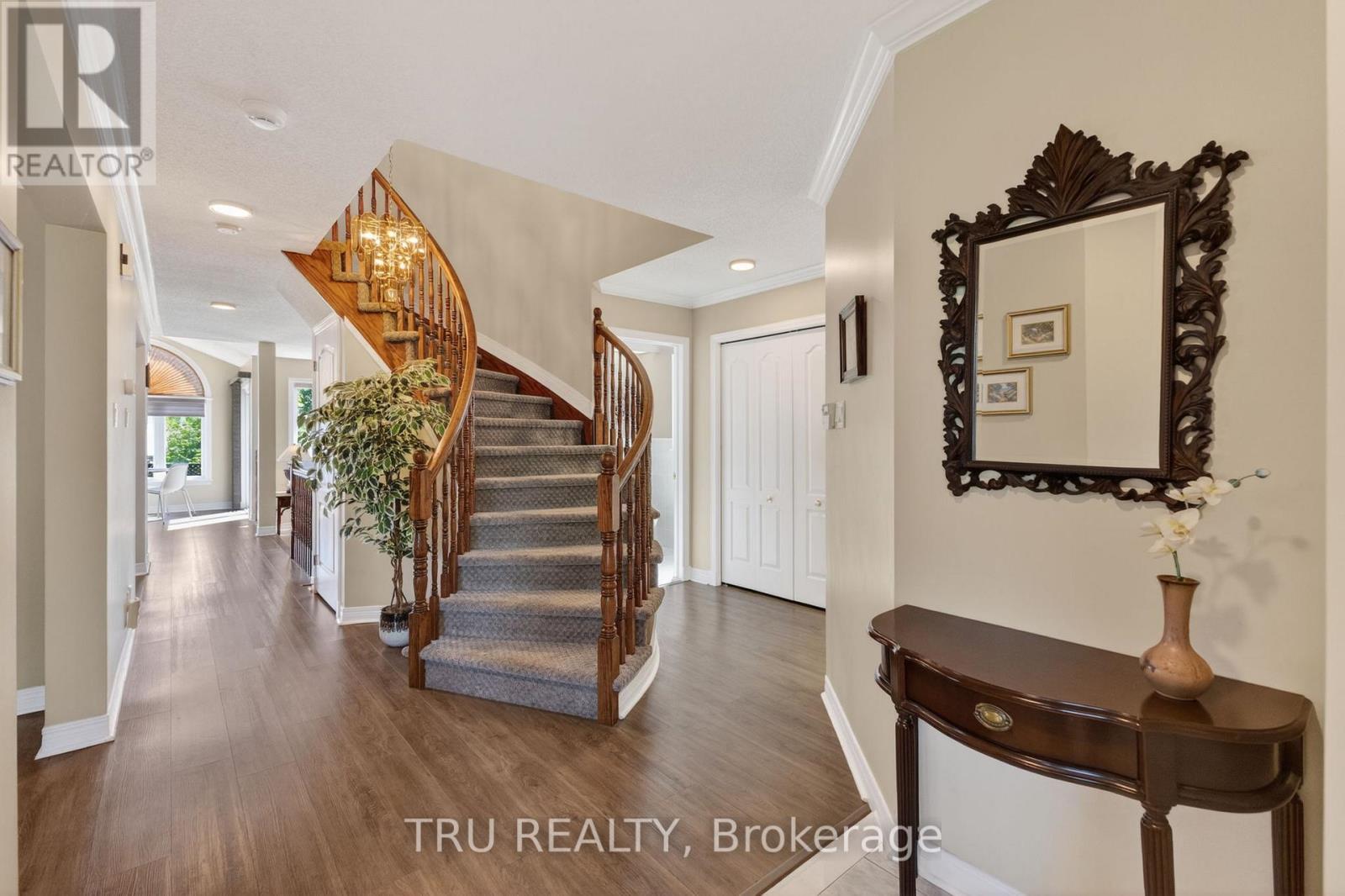 110 Grenadier Way, Ottawa, Ontario  K2J 4M1 - Photo 3 - X13424044