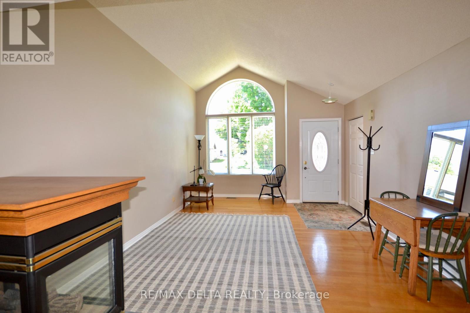 2093 Woods Street, Clarence-Rockland, Ontario  K4K 1H7 - Photo 4 - X13424054