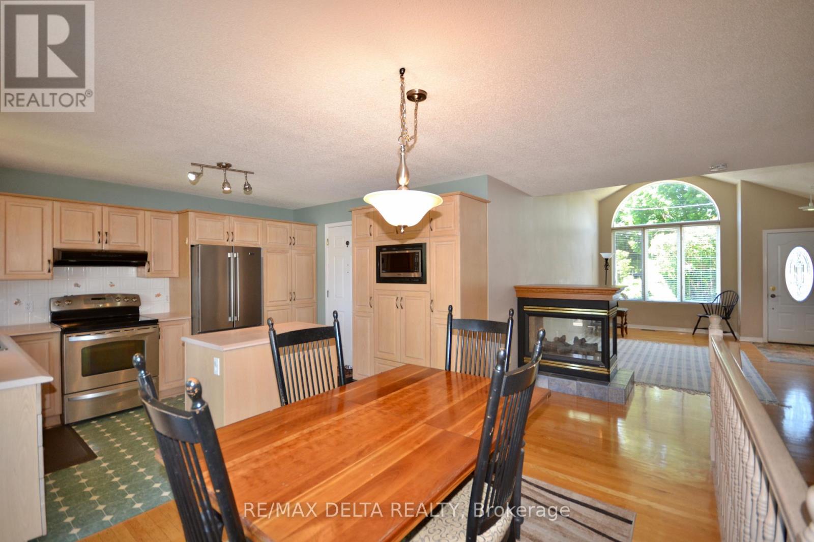 2093 Woods Street, Clarence-Rockland, Ontario  K4K 1H7 - Photo 9 - X13424054